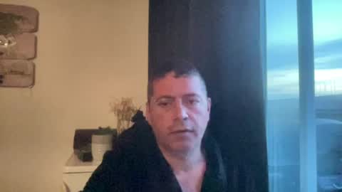 Snapshot of guil0 chatting on 07/14/26, 07:46 guil0 online show from 07/14/26, 07:46