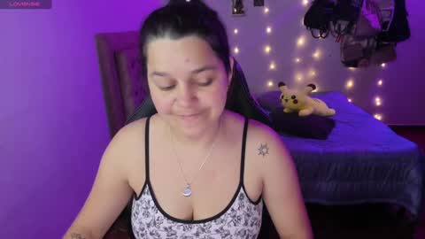 Hello Im Julieta Im 25 years old welcome to my room have fun and be happy. online show from 12/29/24, 03:22
