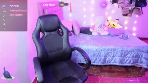 Hello Im Julieta Im 25 years old welcome to my room have fun and be happy. online show from 01/23/25, 07:43