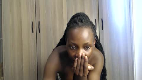 Miss Incredible online show from 09/18/25, 11:23