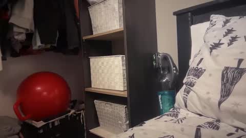 gumbywanna online show from 12/18/24, 01:05