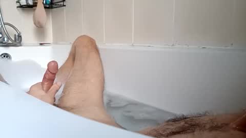 gunwo80 online show from 12/29/24, 11:29