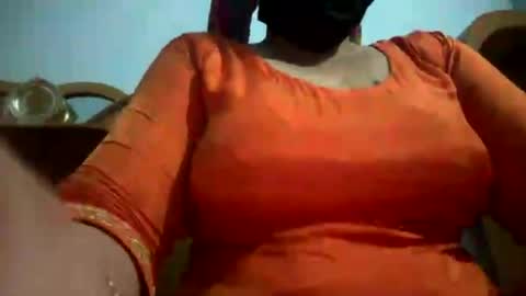 Snapshot of gurleen_kaur69 chatting on 07/10/26, 10:07 gurleen_kaur69 online show from 07/10/26, 10:07