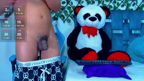 Hakim online show from 01/11/26, 02:22