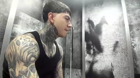 Snapshot of gury_tattoo chatting on 06/22/26, 08:28 Gury online show from 06/22/26, 08:28