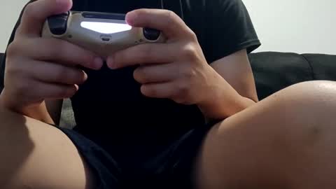 guts_san online show from 10/05/25, 01:09