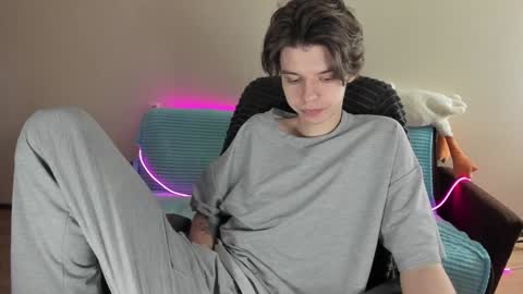 guy_liam1 online show from 01/29/25, 05:09