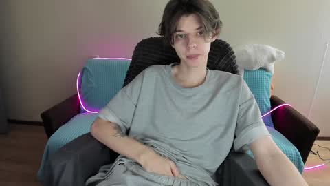 guy_liam1 online show from 02/01/25, 01:09