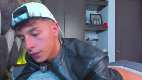 Gabriel online show from 01/14/25, 02:19