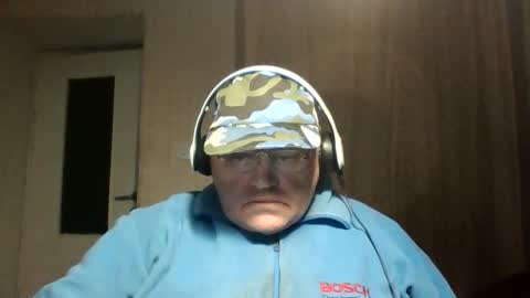 guyboy73 online show from 10/11/25, 09:24