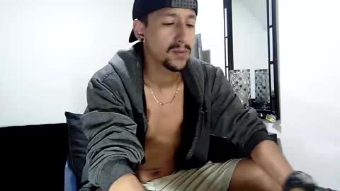 Snapshot of guykarim chatting on 12/05/24, 04:01 karim online show from 12/05/24, 04:01