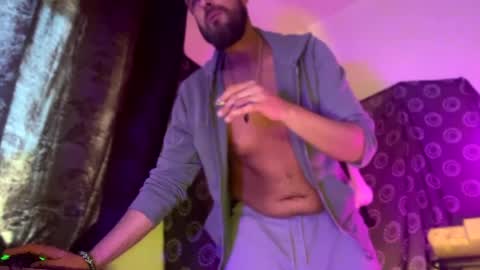 GuyST049 online show from 04/23/26, 08:13