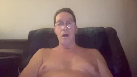 Snapshot of gwashere4u chatting on 10/09/25, 12:19 gwashere4u online show from 10/09/25, 12:19