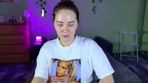 Snapshot of gwen_lady chatting on 02/20/25, 07:08 Sweety Kitty online show from 02/20/25, 07:08