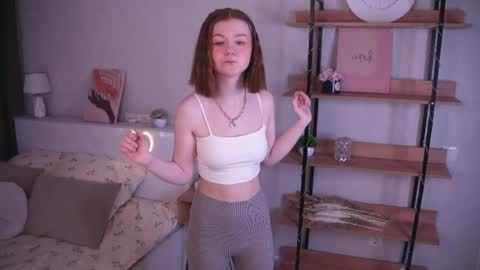 Snapshot of gwendatortoriello chatting on 04/29/26, 11:58 Hello everyone Im May online show from 04/29/26, 11:58