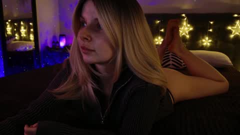 gwenhilton online show from 12/28/24, 05:33