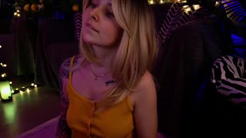 gwenhilton online show from 02/13/25, 11:50