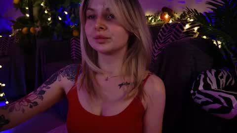 gwenhilton online show from 02/18/25, 06:48