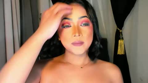 Call me Miss Gwen online show from 10/13/25, 01:22