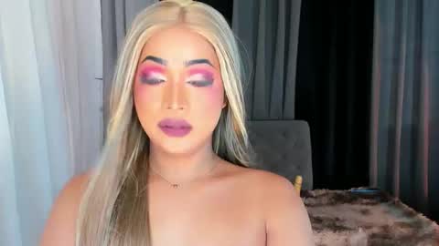 Call me Miss Gwen online show from 10/15/25, 10:26