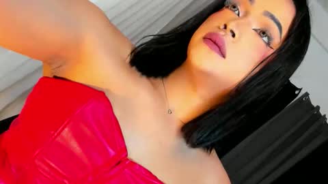 Call me Miss Gwen online show from 10/21/25, 06:52