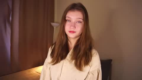 Molly online show from 04/15/26, 05:14