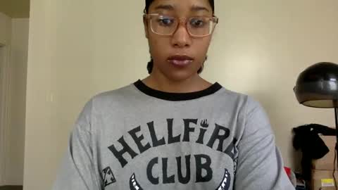 gyalxoxo online show from 10/09/25, 03:21