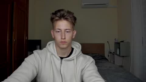 Oliver online show from 02/17/25, 09:19