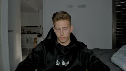 Oliver online show from 04/09/26, 05:18