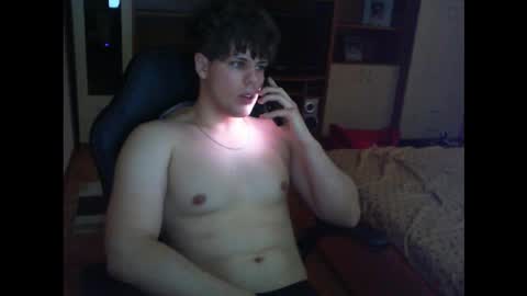 gymguy0505 online show from 12/15/25, 10:08