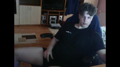 gymguy0505 online show from 03/17/26, 02:42