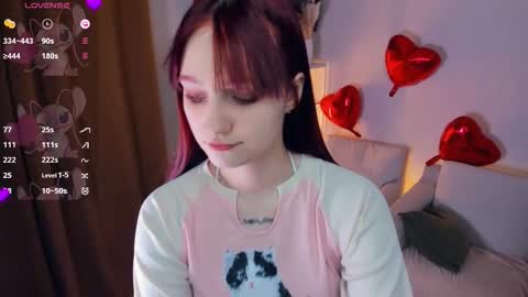 Snapshot of h0lyangel chatting on 02/14/26, 07:10 Kelly Lilly online show from 02/14/26, 07:10