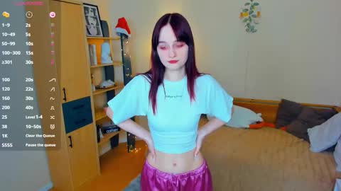 Kelly  Lilly online show from 03/08/26, 07:17