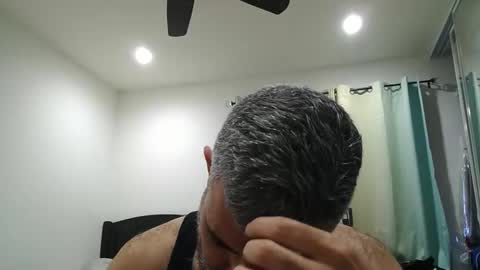 Snapshot of h0nest84 chatting on 05/05/26, 12:29 h0nest84 online show from 05/05/26, 12:29