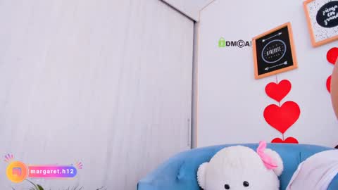 Snapshot of h0ney__p0t chatting on 12/18/24, 07:08 Margareth  Stallion online show from 12/18/24, 07:08