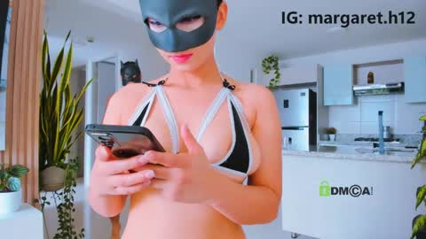 Snapshot of h0ney__p0t chatting on 05/17/26, 01:51 Margareth Stallion online show from 05/17/26, 01:51