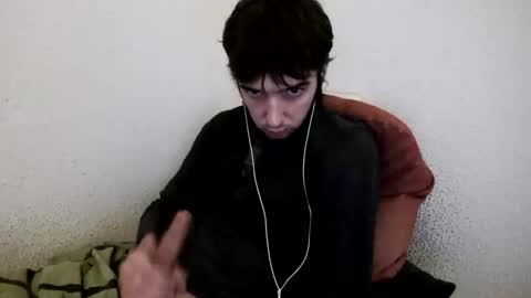 Snapshot of h1dden_reality chatting on 01/20/25, 06:21 h1dden_reality online show from 01/20/25, 06:21