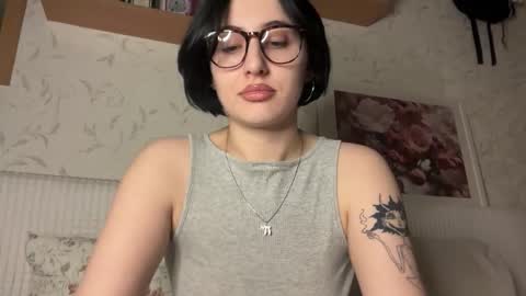 Helga online show from 09/29/25, 04:23