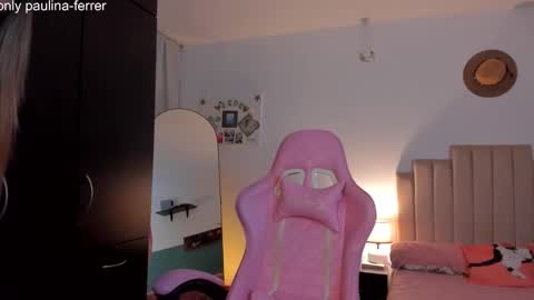 Paulina  online show from 11/15/25, 06:11