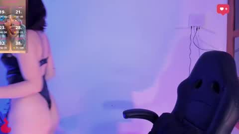 haanna_thompsoon online show from 12/14/24, 04:23