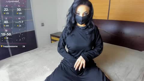 Linda online show from 01/31/25, 02:26