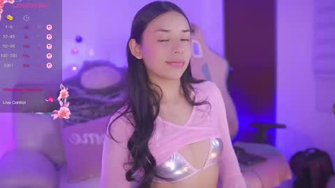 Hade online show from 09/26/25, 07:07