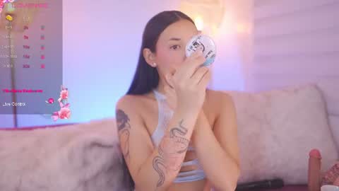 Hade online show from 07/08/26, 12:42