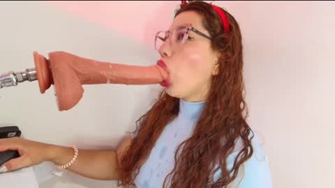 Snapshot of hade_cute2 chatting on 12/02/24, 01:46 hade_cute2 online show from 12/02/24, 01:46