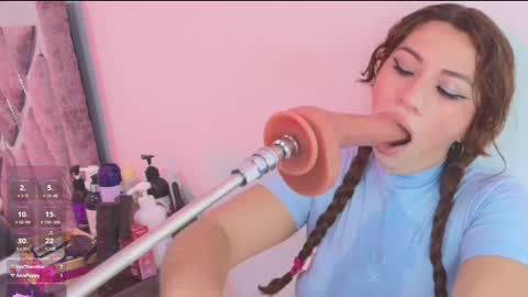 Snapshot of hade_cute2 chatting on 12/06/24, 03:33 hade_cute2 online show from 12/06/24, 03:33