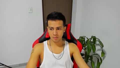 Snapshot of hades_horny_ chatting on 04/06/26, 12:52 hades_horny_ online show from 04/06/26, 12:52