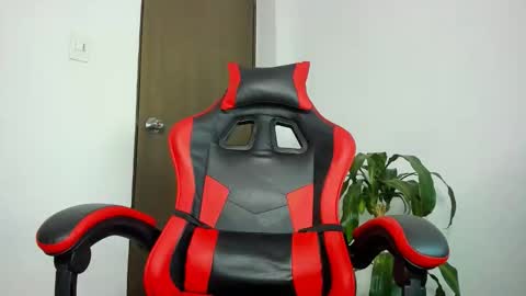 Snapshot of hades_horny_ chatting on 04/09/26, 06:19 hades_horny_ online show from 04/09/26, 06:19