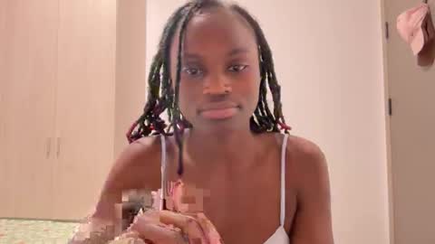 hailey_26 online show from 11/25/25, 02:06