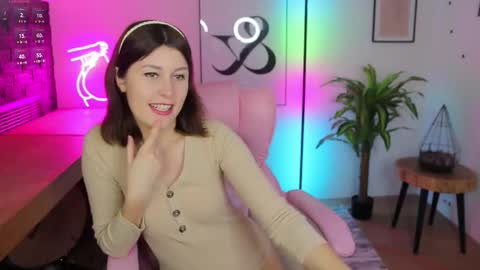 Hailey  Green online show from 02/09/25, 07:09