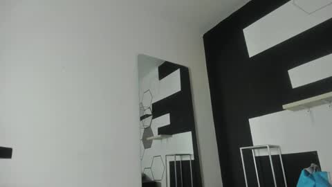 haileycat_ online show from 01/21/25, 02:11